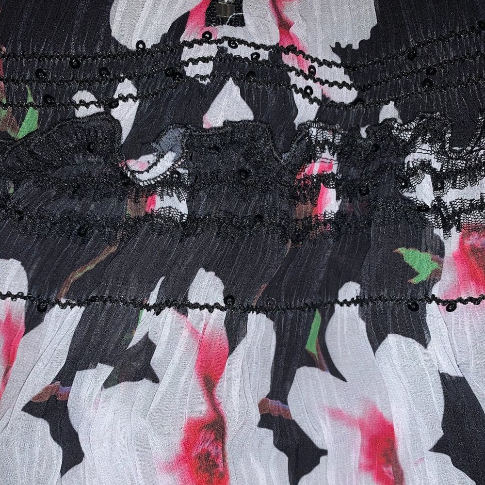 ZOE LTD Sydney Smocked Floral Chiffon Dress - Picture 4 of 12